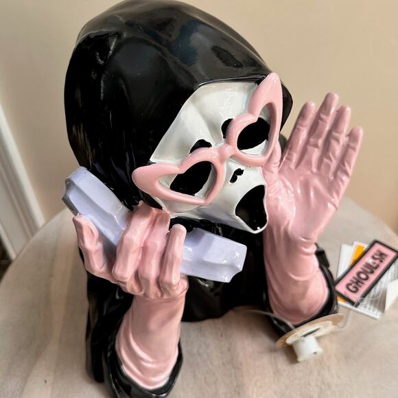 Ghoulish Ghost Face Scream Girl Phone Light Up Halloween Decor NWT Viral 2025 - Picture 9 of 12